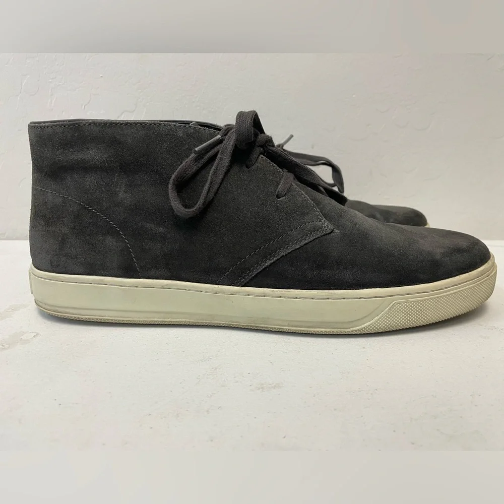 VINCE. Lace Up Suede Chukka Boots in Gray Size 10 M‎ $350